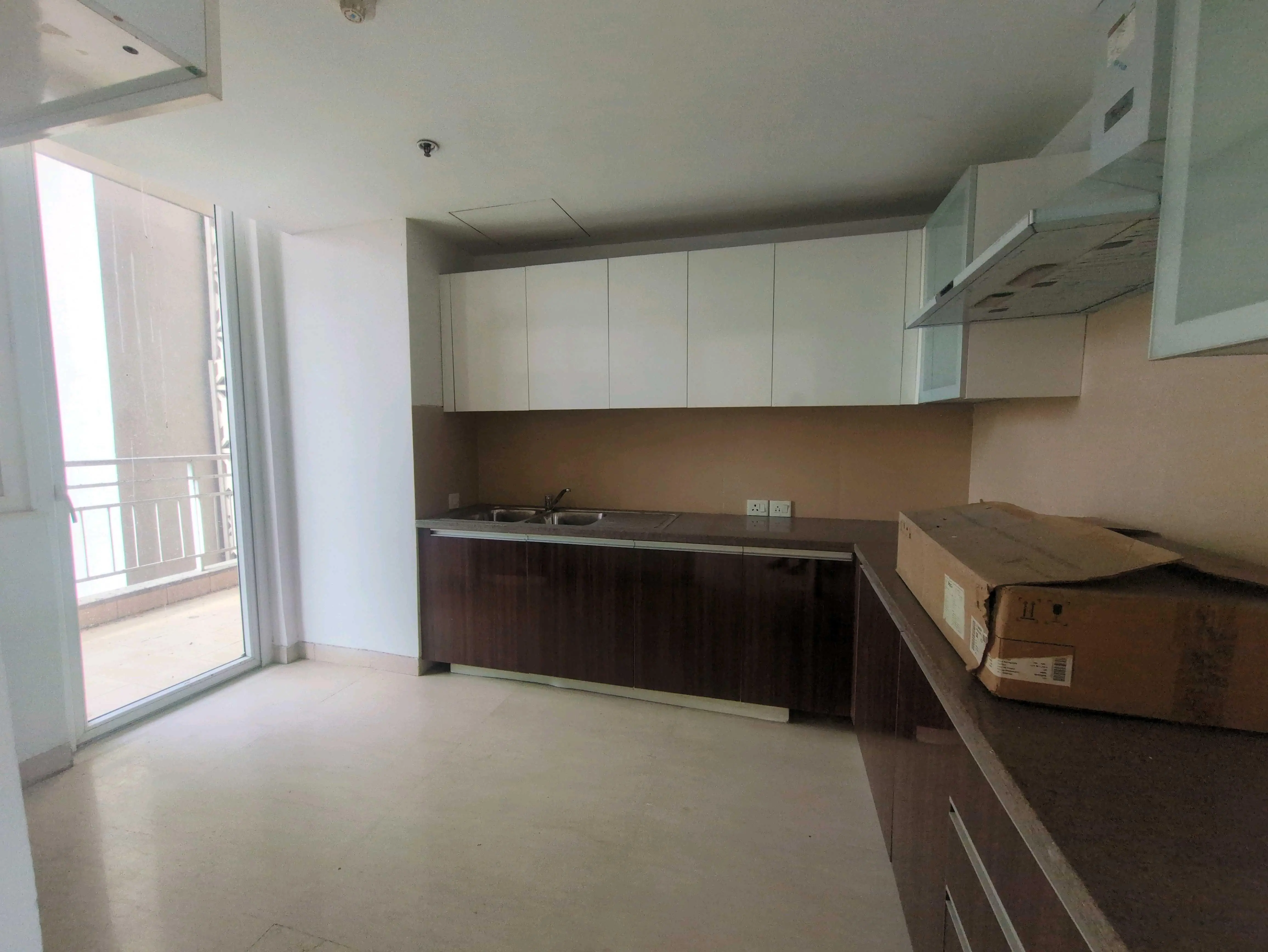 Puri Diplomatic Greens 4 BHK Actual Flat View 4